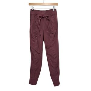 Athleta Attitude II Pant Women Burgundy Jogger‎ Pants Size 2 Tencel Blend